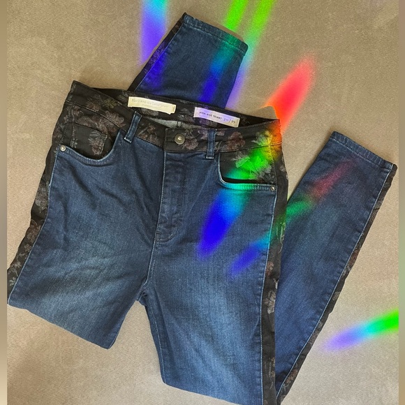 Pilcro Ultra High-Rise Floral Contrast Painted Colorblock Skinny Jeans Anthro - Picture 1 of 12